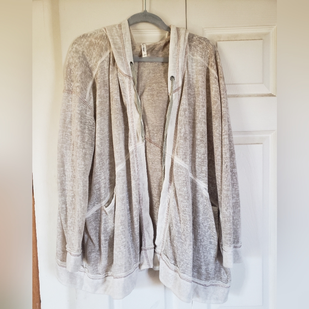 Lori + Mari Neutral Open Cardigan L